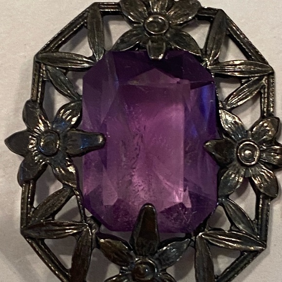 Vintage Amethyst and Sterling Screw Backs circa 1920s - Picture 5 of 9